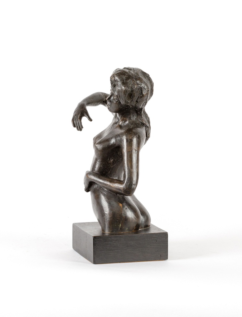 Woman-bronze-sculpture-bronzine-skulptura-3.jpg