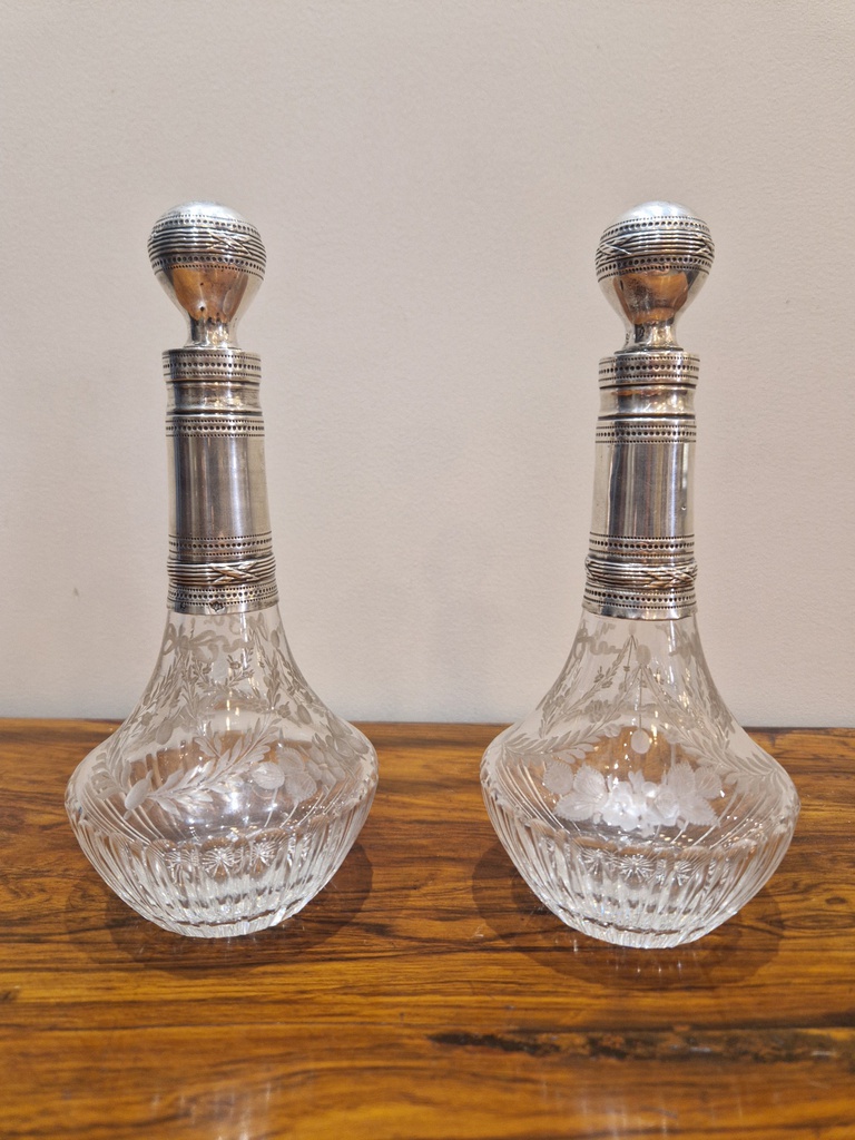 Carafes (2 pcs.)